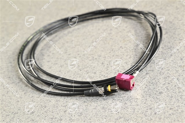 Connecting line for control unit telephone and aerial, PCM3