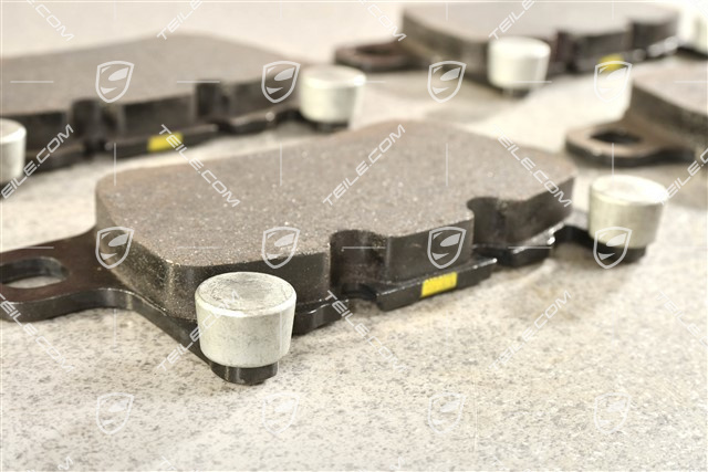 PCCB brake pads, Cayman GT4