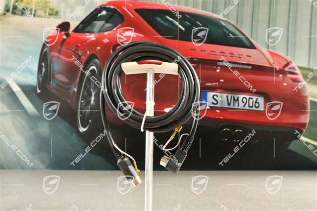 Amplifier / booster connection line/ electric wire to radio