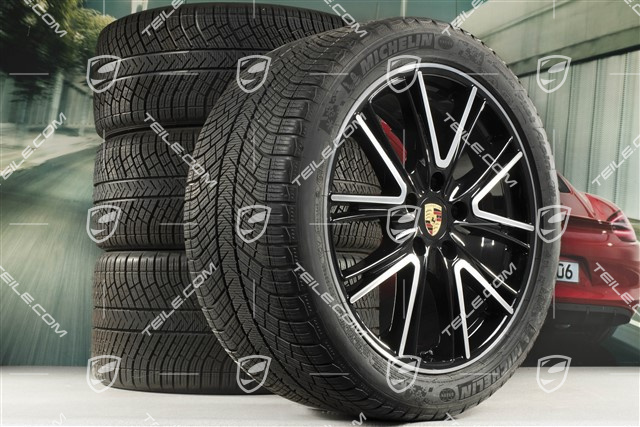 20" Koła zimowe, komplet "Exclusive Design", felgi 9,5 J x 20 ET71 + 10,5 J x 20 ET71 + opony zimowe Michelin Pilot Alpin 4 275/40 R20 + 315/35 R20, czarne wysoki połysk