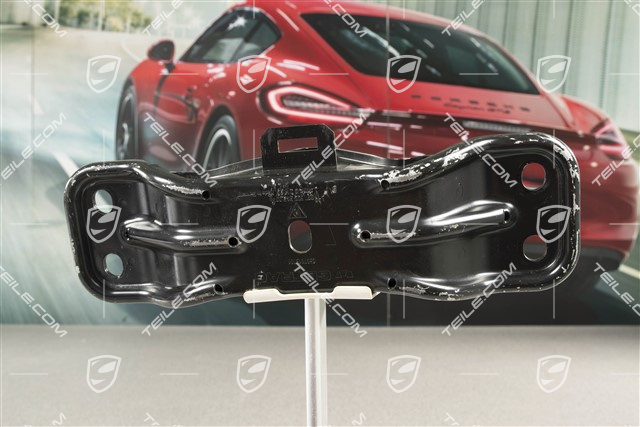 Uchwyt mechanizmu przedniego napędu