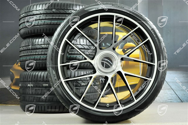 20" Sommerräder Satz Turbo Sport III, Zentralverschluss, Felgen 9J x 20 ET51 + 11,5J x 20 ET56 + Pirelli Sommerreifen 245/35 ZR20 + 305/30 ZR20, schwarz