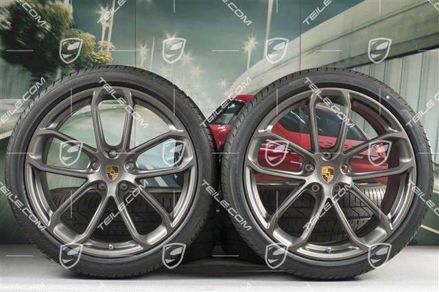 22" koła letnie Cayenne Coupé GT, komplet, felgi 10J x 22 ET48 + 11,5J x 22 ET52 + NOWE Pirelli P Zero opony letnie 285/35 R22 + 315/30 R22, z czujnikami ciśnienia