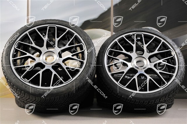 20" Turbo S Zentralverschluss Winterräder Satz für Turbo S, Felgen 8,5J x 20 ET51 + 11J x 20 ET59 + NEUE Michelin Pilot Alpin PA4 Winterreifen 245/35 R20+295/30 R20, RDK-Sensoren
