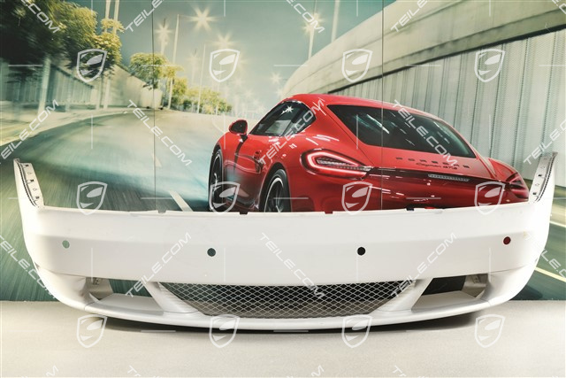 4200 Gransport / Spyder - Zderzak tylny, z otworami na czujniki parkowania