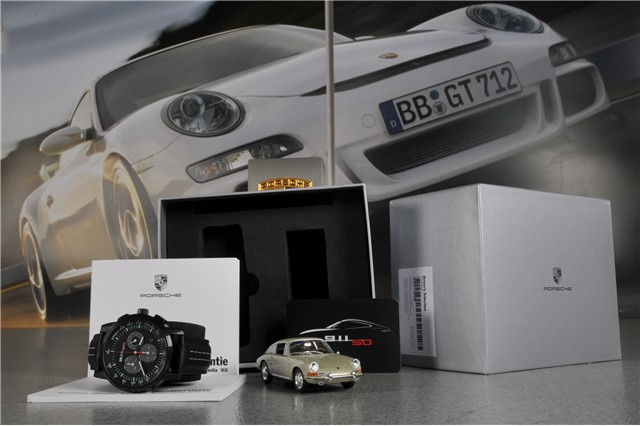 Watch/ Chronograph 50 years  911 + model car Minichamps 1:43