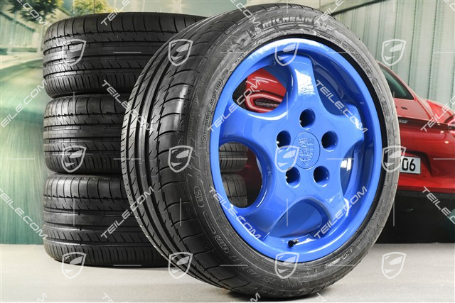 17" Komplet kół CUP I, 7J x 17 ET55 + 9J x 17 ET55 + opony letnie Michelin 225/45 ZR17 + 255/40 ZR17, niebieski Maritime Blue 38B