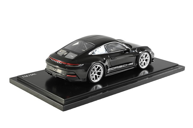 911 S/T 992, black, black, Limited Edition / 911 pieces, scale 1:18