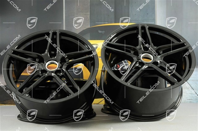 19-inch Carrera VI rim set, 8,5J x 19 ET50 + 11J x 19 ET77, for winter use, black high gloss