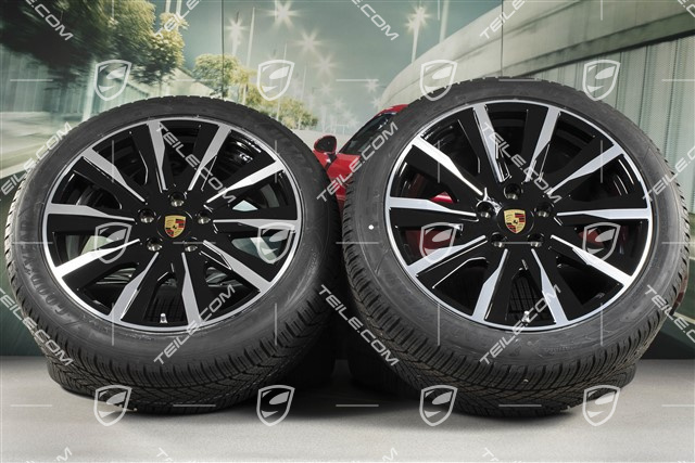 20" Taycan Tequipment Design Winterräder Satz, Felgen 9J x 20 ET54 + 11J x 20 ET60, Goodyear Winterreifen 245/45 R20 + 285/40 R20, in Schwarz Hochglanz