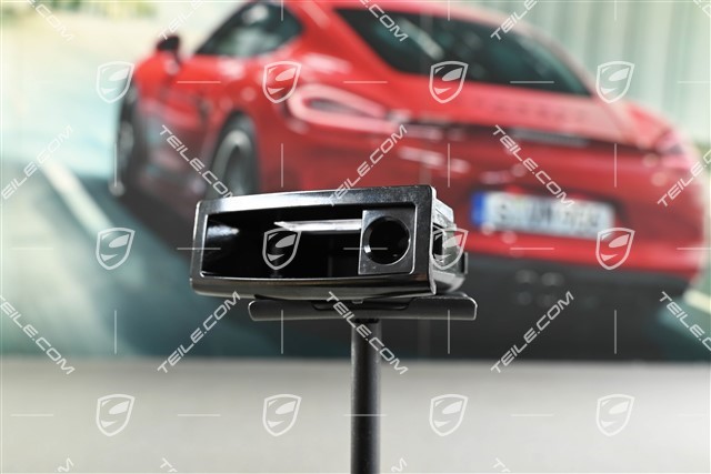 Ascher / Aschenbecher, Mittelkonsole