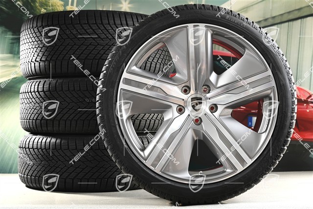 22" Macan Exclusive Design Winterräder Satz, Felgen 9J x 22 ET29 + 11J x 22 ET47 + Pirelli Winterreifen 255/40 R22 + 295/35 R22, in Platinsilber