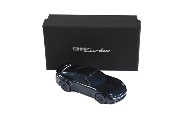 992  911 Turbo  paperweight/ Nightbluemetallic