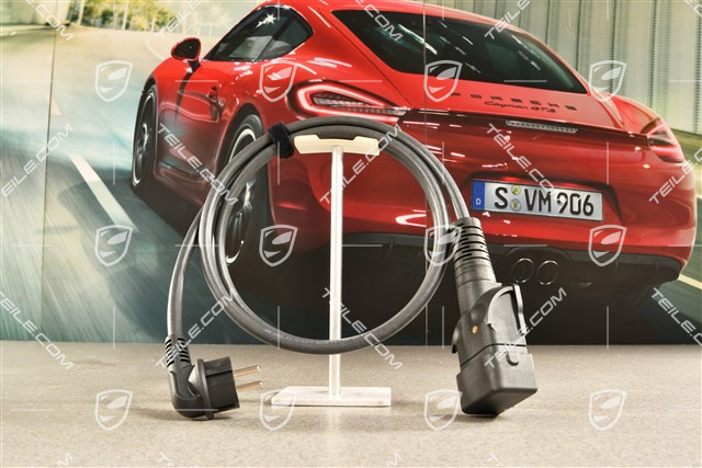 Kabel ładowarki Typ E/F do gniazdka 220V 16A 1600mm / Hybryda