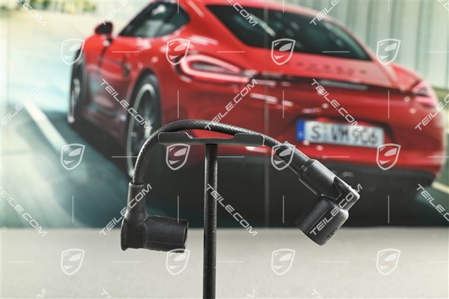 Ignition lead from distributor to ignition coil