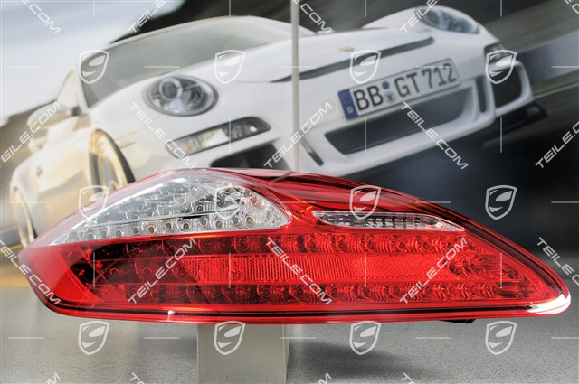 Rear light, L