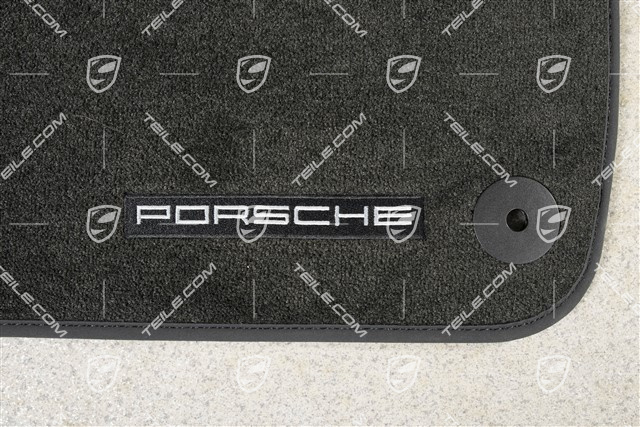 Zestaw dywaników podłogowych, długi rozstaw osi, welur, czarny