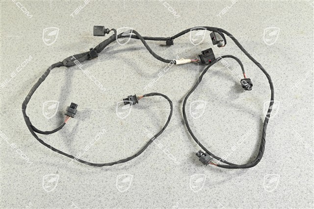 Wiązka elektryczna, czujniki PDC i oświetlenie tablicy rejestracyjnej