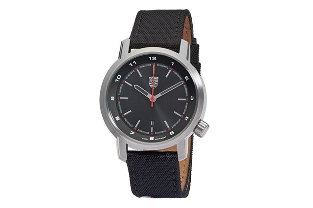 911 Essential Watch edition in Silver, set