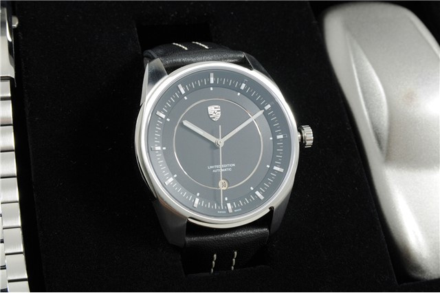 Premium Classic automatic watch – limited edition