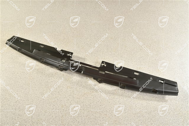 Air guide / duct, front centre upper