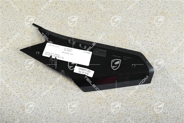 Obudowa / blenda lampy tylnej, R