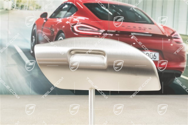 Zaślepka haka holowniczego, Dokładka ze stali szlachetnej, L