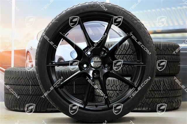 20" Komplet kół zimowych Carrera S (III), 8,5J x 20 ET51 + 11J x 20 ET70, opony zimowe Michelin 245/35 ZR20 + 295/30 ZR20, czarne, z czujnikami ciśnienia RDK