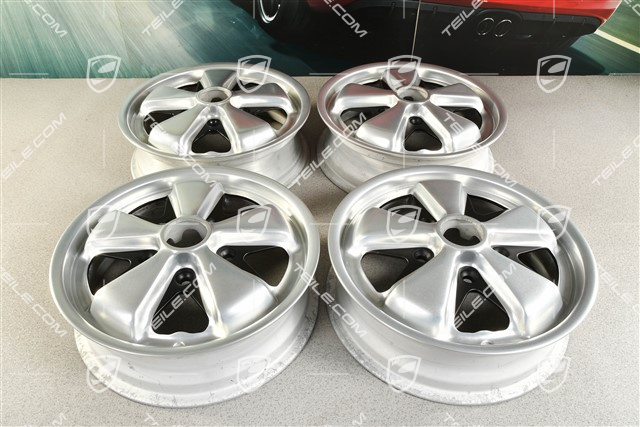 15" komplet felg (4 felgi), Fuchs, 4,5J x 15, odrestaurowany