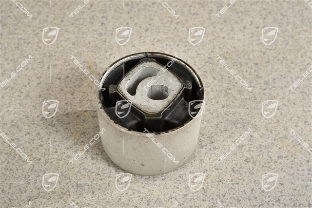 Rear axle / drive differential mounting