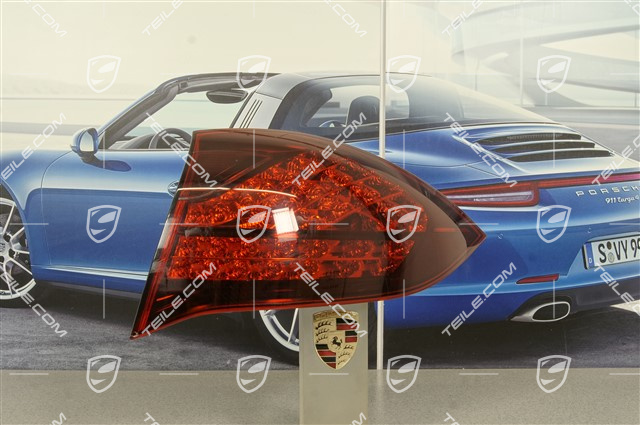 Outer rear light, black, R