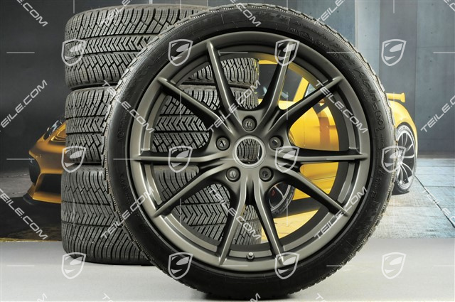 20" koła zimowe, komplet Carrera S (IV), felgi 8,5J x 20 ET49 + 11J x 20 ET56 + NOWE opony zimowe Michelin Pilot Alpin PA4 N1 245/35 R20 + 295/30 R20, kolor platinum (półmat)