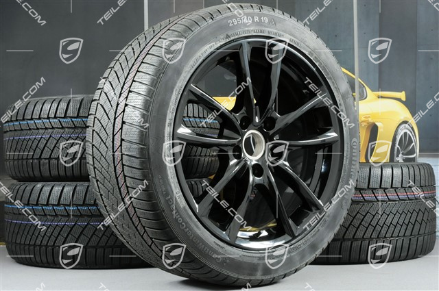19" Winterräder Satz "Panamera S", Felgen 9J x 19 ET64 + 10,5 J x 19 ET62 + Continental ContiWinterContact PS830 P Winterreifen 265/45 R19 + 295/40 R19, in Schwarz Hochglanz