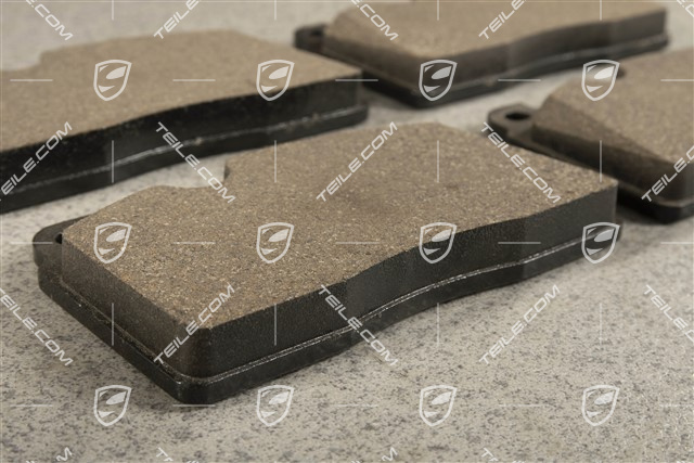 Audi Q5 / A6 C7 / A7 Brake pad set, front axle