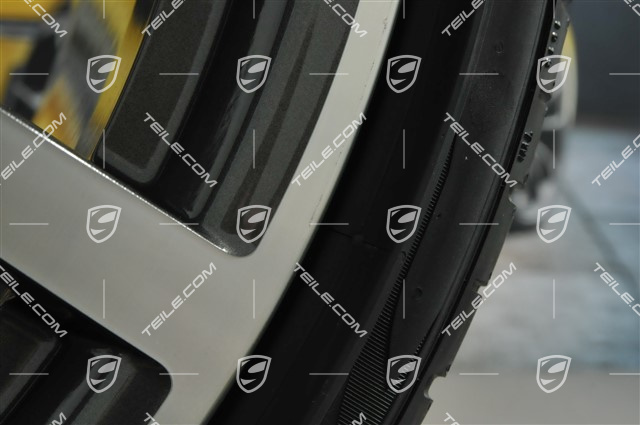 20" Carrera Classic Sommerräder Satz, Felgen 8J x 20 ET57 + 10J x 20 ET45 + Pirelli Sommerreifen 235/35 ZR20 + 265/35 ZR20, mit RDK-Sensoren, minimale Lagerspuren