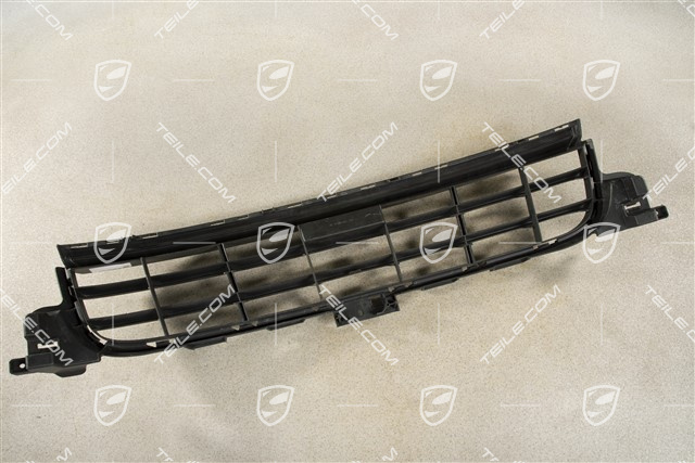 Retaining frame, Center