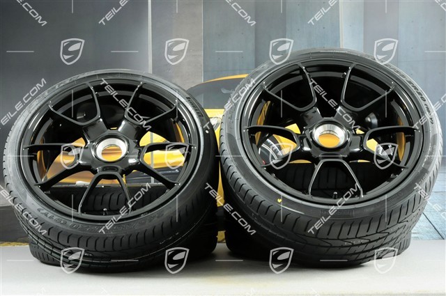 20" Sommerräder 911 Turbo S Exclusive Design, Felgen 11,5J x 20 ET56 + 9J x 20 ET51 + NEUE Sommerreifen 305/30 ZR20 + 245/35 ZR20, Schwarz Hochglanz