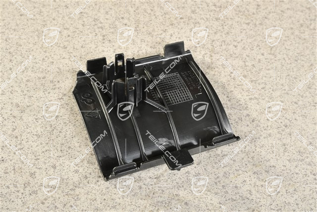 Retainer for senosr of Intelligent park assist IPA, centre, L