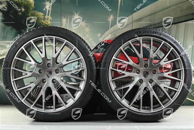 21" Panamera Exclusive Design Winterräder Satz, Felgen 9,5J x 21 ET71 + 10,5J x 21 ET71 + Michelin Winterreifen 275/35 R21 + 315/30 R21, Platinsilber