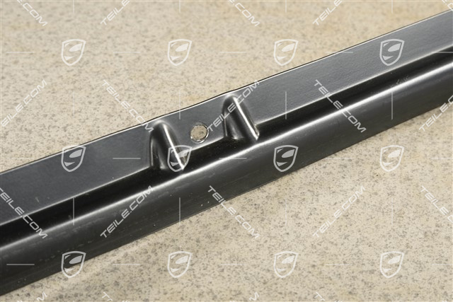 Convertible top retaining strip