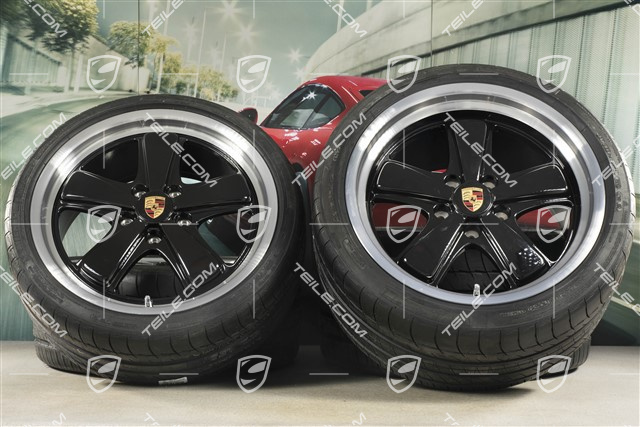 19" Sommerräder Satz "911 Sport Classic", Felgen 8,5J x 19 ET55 + 11,5J x 19 ET50, Michelin Sommerreifen 235/35 ZR19 + 305/30 ZR19, mit RDK-Sensoren