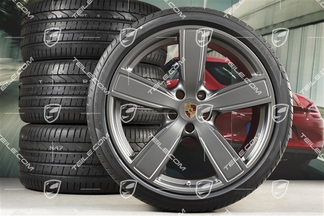 22" Cayenne Coupé Satz Sport Classic Sommerräder, Felgen 10J x 22 ET48 + 11,5J x 22 ET52 + NEUE Pirelli Sommerreifen 285/35 R22 + 315/30 R22, mit RDK-Sensoren, Platinum Seidenglanz