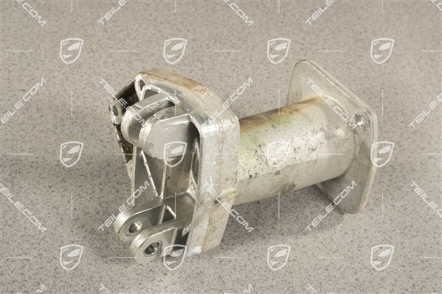 Element mocujący pompę wspomagania hamulców