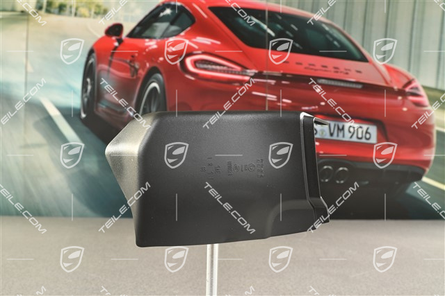 Trim, tail light centre, Coupe, R