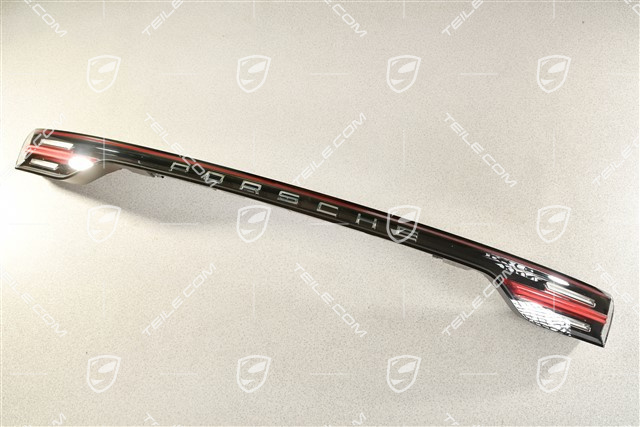 Lampy pokrywy bagażnika / blenda środkowa, Srebrny napis Porsche, wersja USA