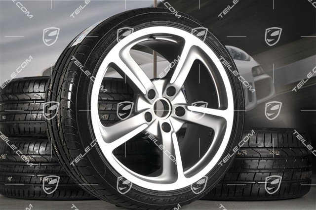 20" SportTechno Sommerräder Satz,  8,5J x 20 ET57 + 10J x 20 ET50, 235/35 ZR20 + 265/35 ZR20 mit RDK
