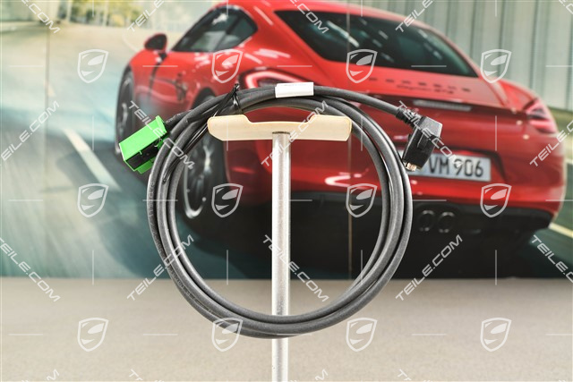 Kabel łączący PCM z adapterem usb, aux