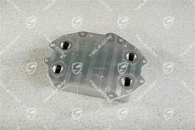 3,0L, Chłodnica oleju silnikowego / wymiennik ciepła