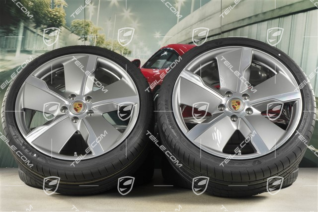 21" Exclusive Design Sommerräder Satz, Felgen 9,5J x 21 ET60 + 11,5J x 21 ET66 + NEUE Goodyear Sommerreifen 265/35 R21 + 305/30 R21, silber