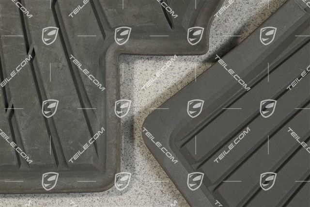 Gummi-Fußmatten Satz, zweiteilig mit Porsche Silhouette und "Porsche" Schriftzug, Achatgrau RHD